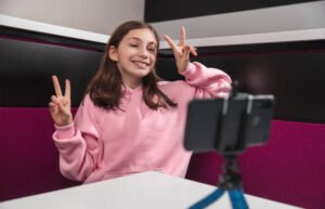 SocialMediaGirls: Empowerment, Influence, and Representation SocialMediaGirls