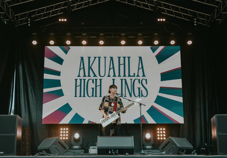 akuahla song high lings